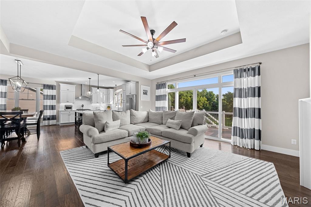2343 Lakeshore Drive
