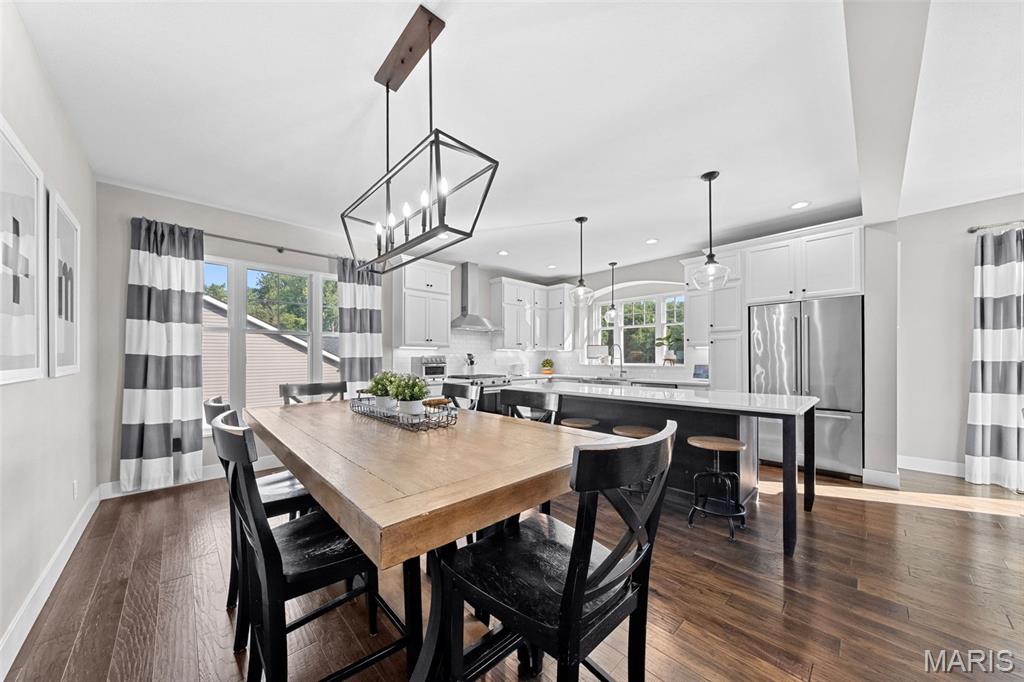 2343 Lakeshore Drive