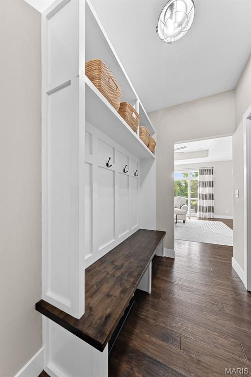 2343 Lakeshore Drive
