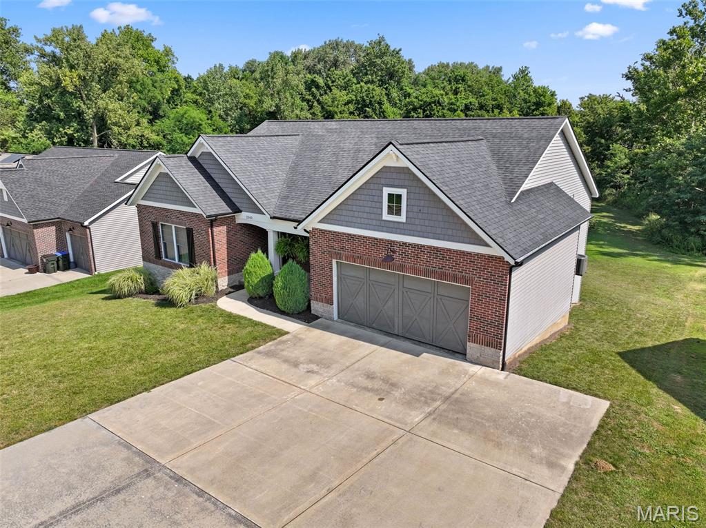 2343 Lakeshore Drive