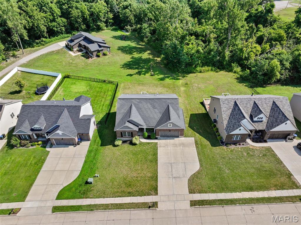 2343 Lakeshore Drive