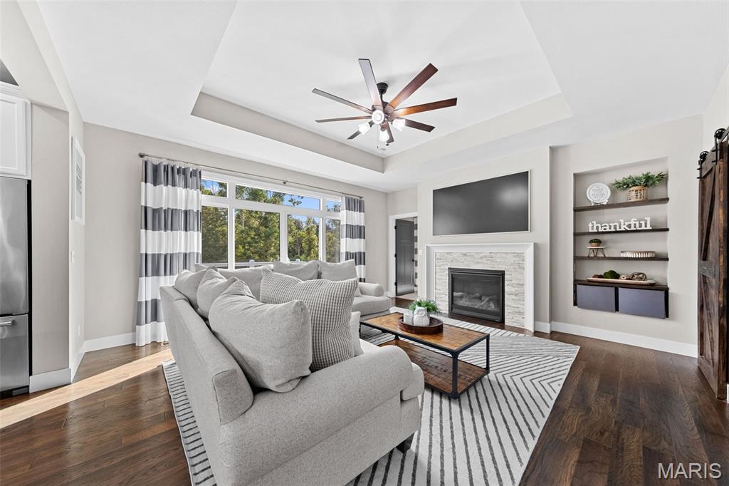 2343 Lakeshore Drive
