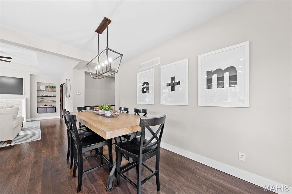 2343 Lakeshore Drive