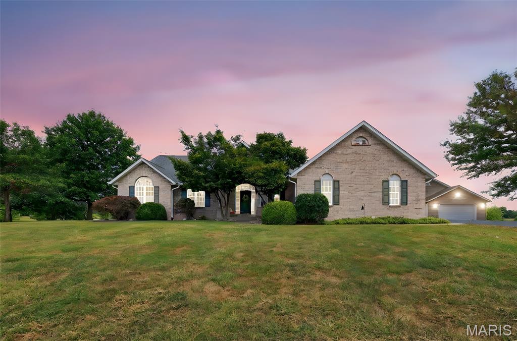 6051 Lakeside Drive