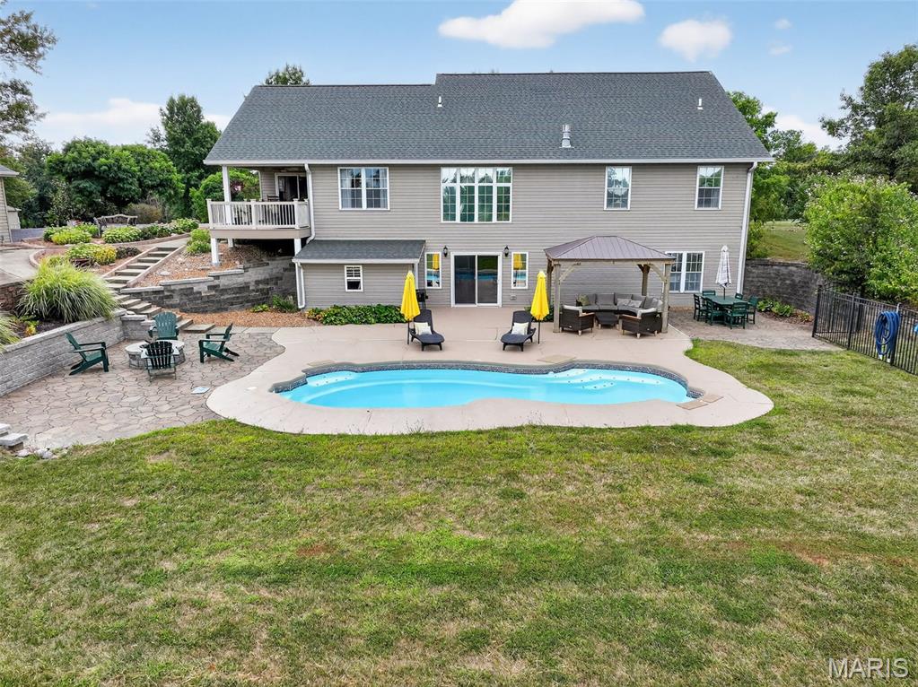 6051 Lakeside Drive