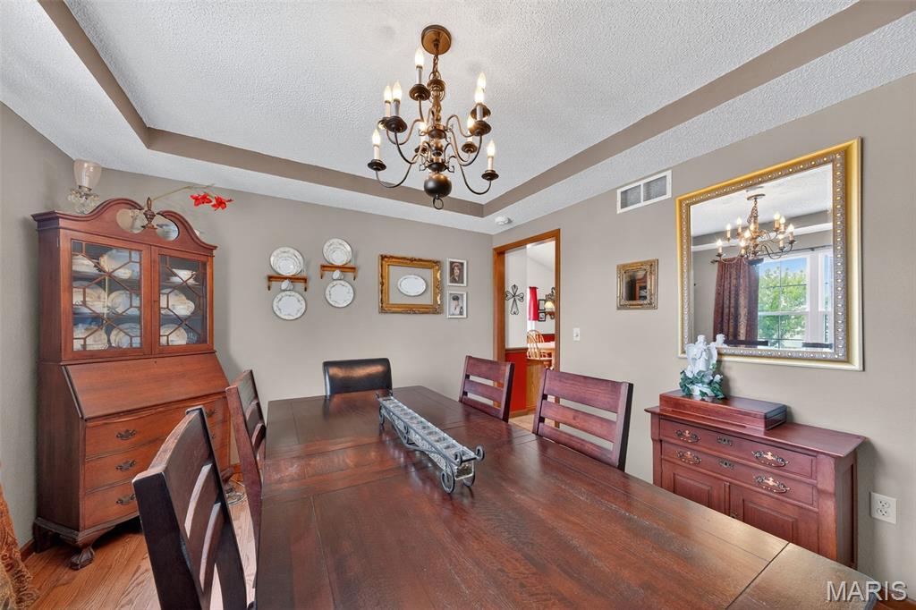 6051 Lakeside Drive