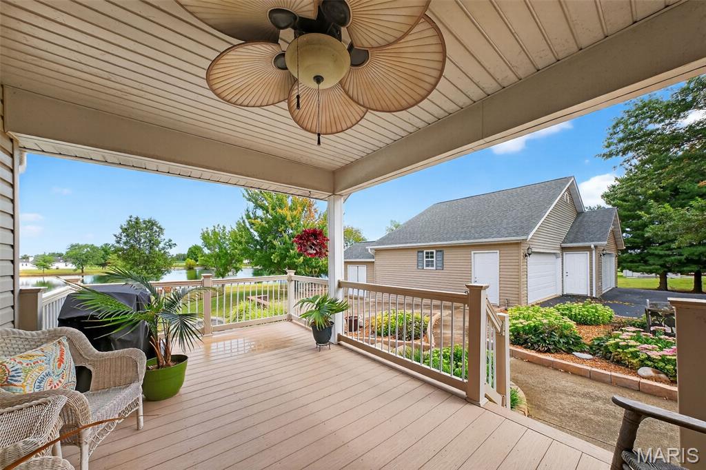 6051 Lakeside Drive