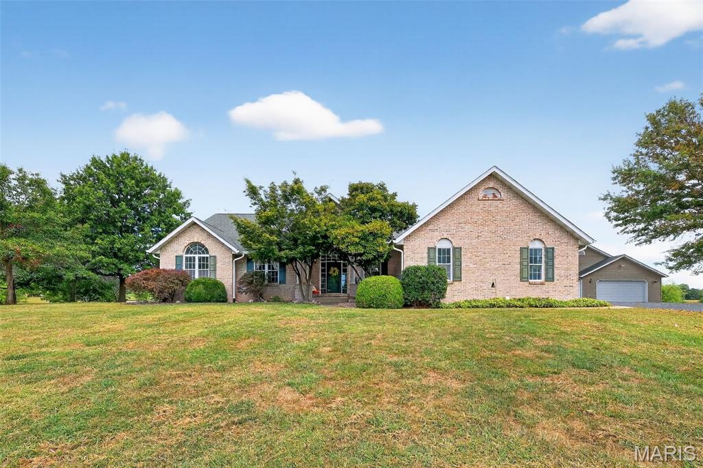 6051 Lakeside Drive