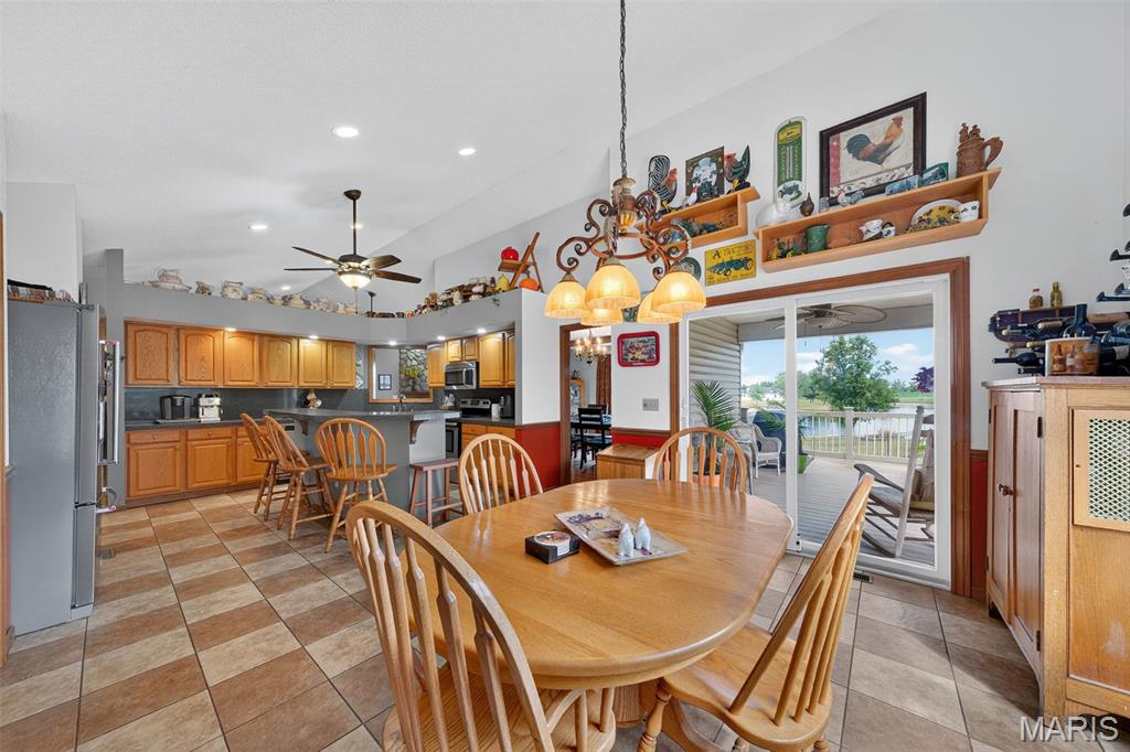 6051 Lakeside Drive