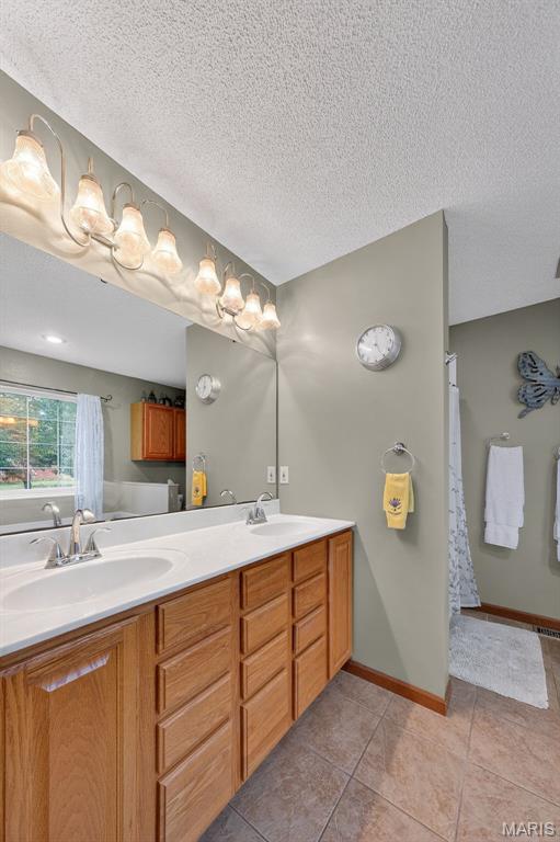 6051 Lakeside Drive