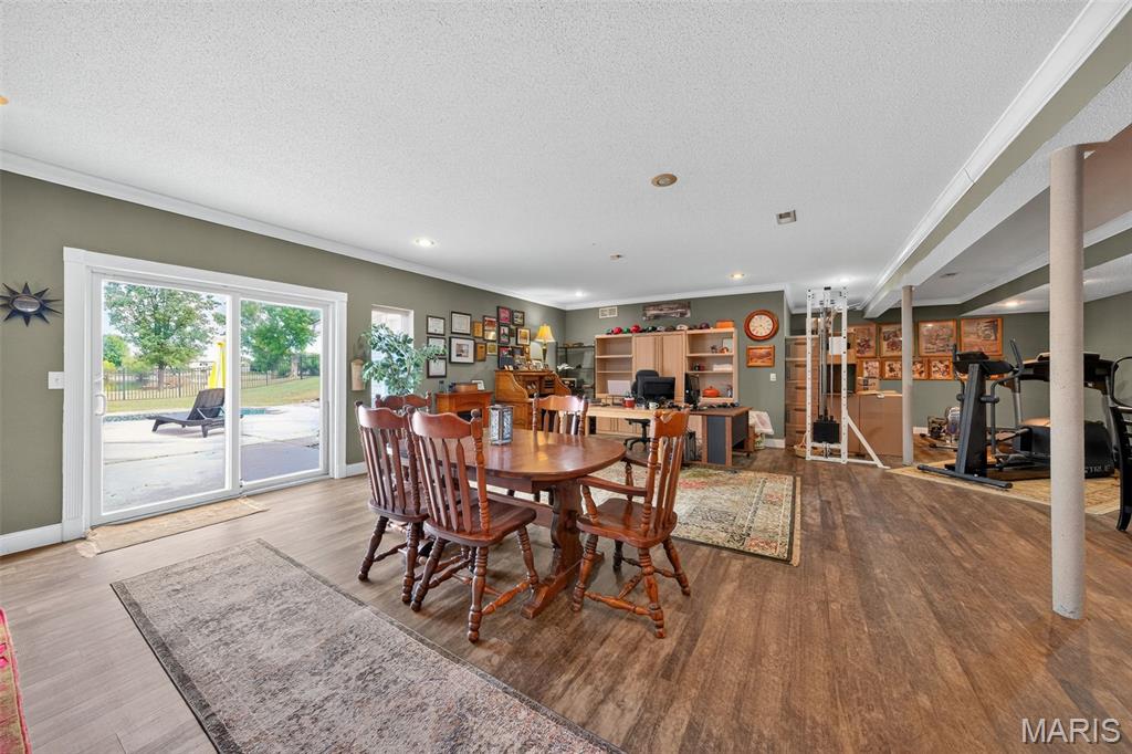 6051 Lakeside Drive
