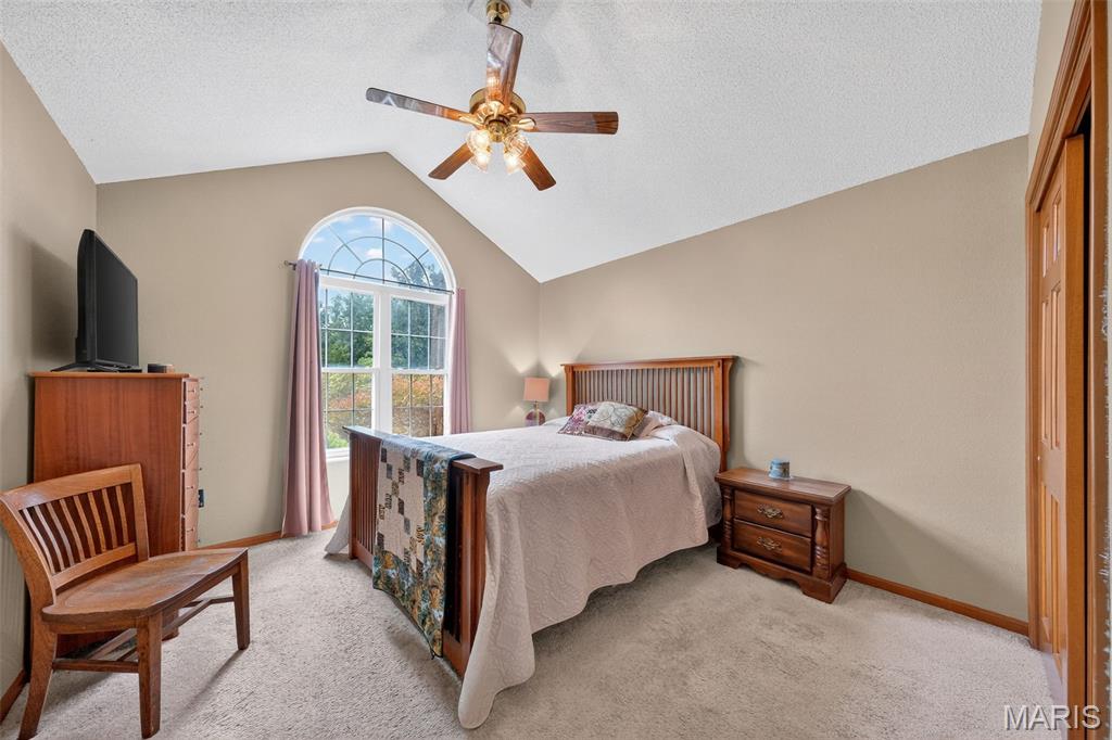 6051 Lakeside Drive