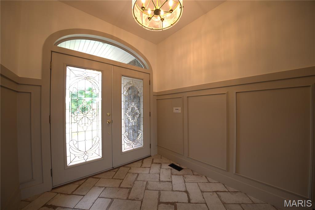 823 Ridge Road