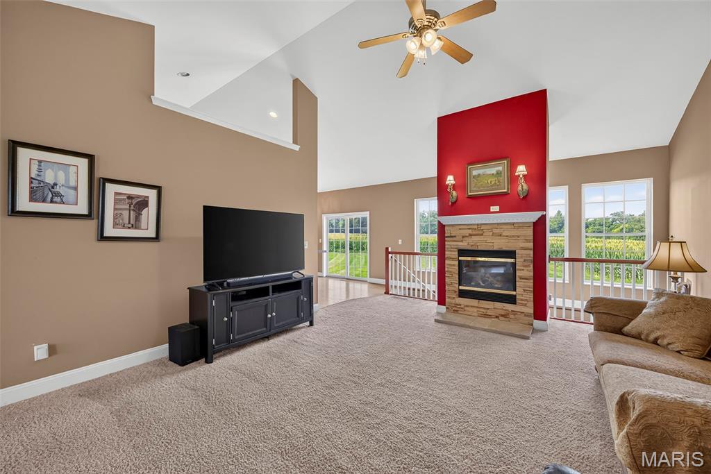 1136 Hoffman Estates Drive