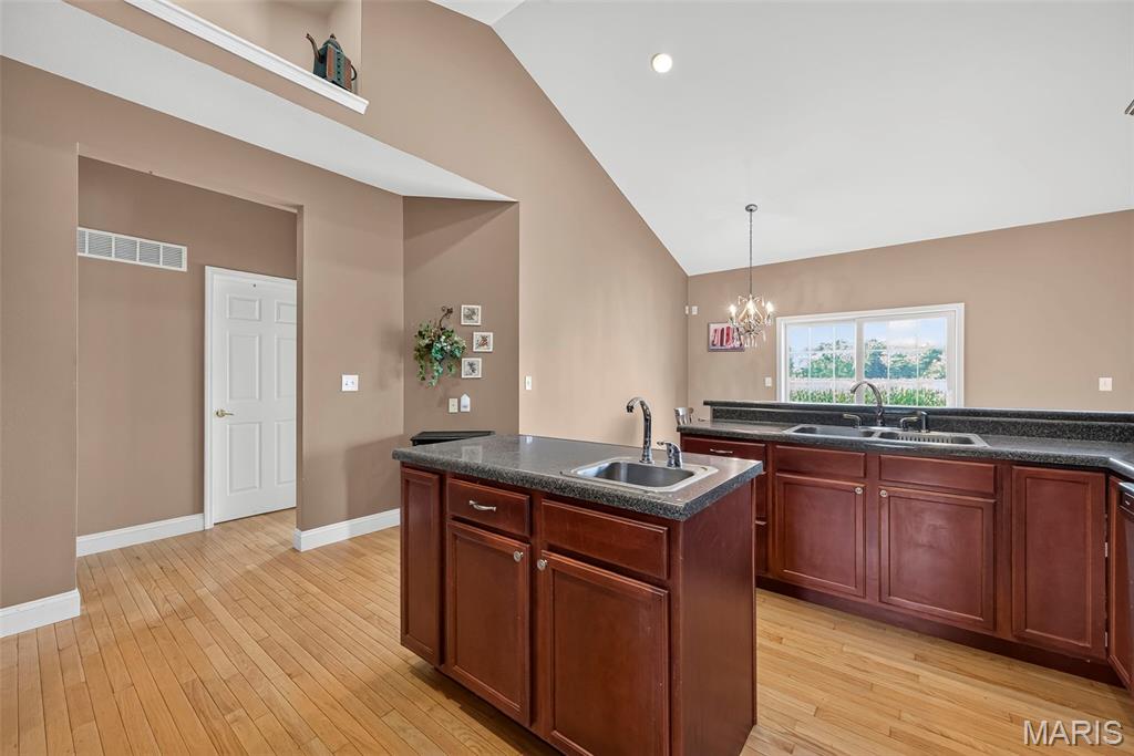 1136 Hoffman Estates Drive