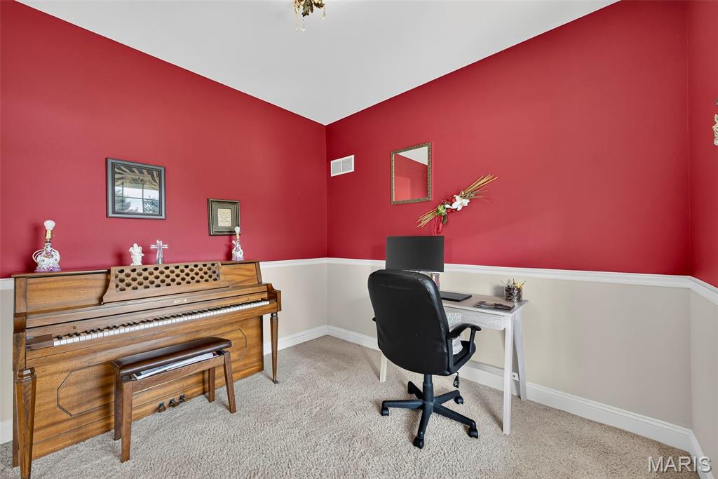 1136 Hoffman Estates Drive