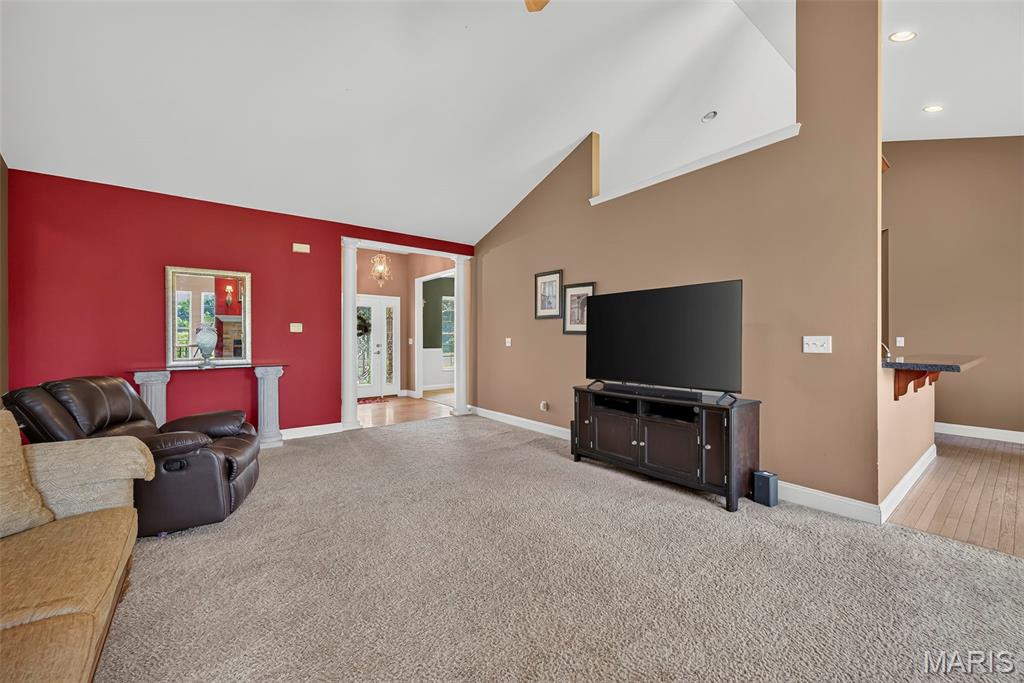 1136 Hoffman Estates Drive