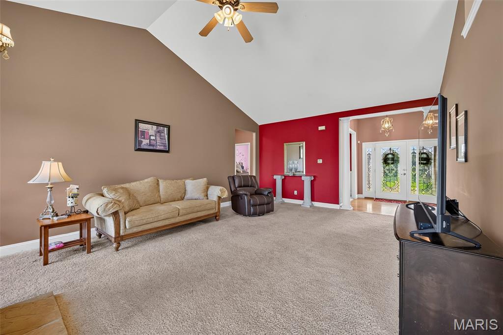 1136 Hoffman Estates Drive
