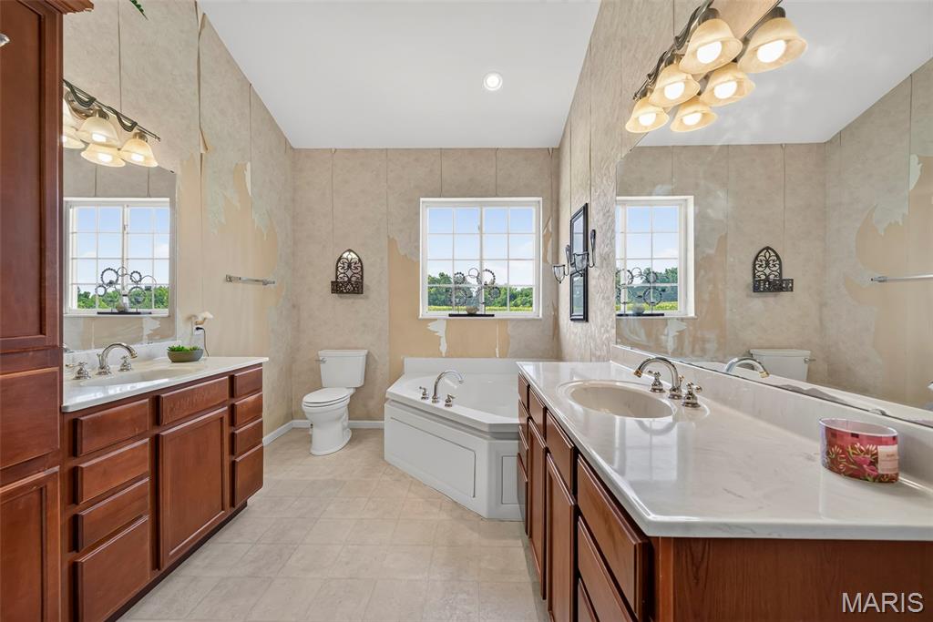 1136 Hoffman Estates Drive