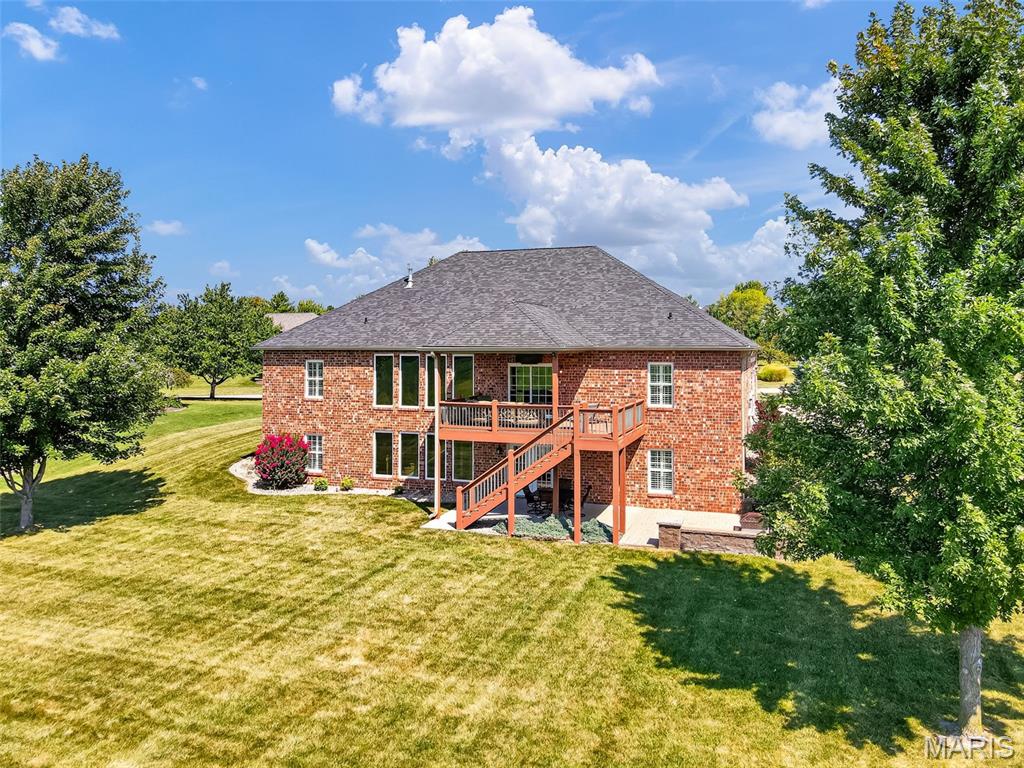 558 Lacroix Way