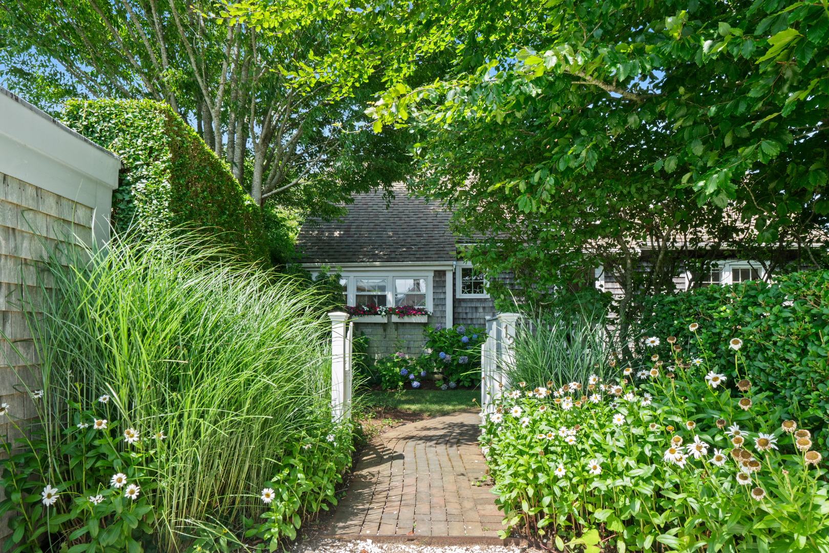 12 Netowa Lane
