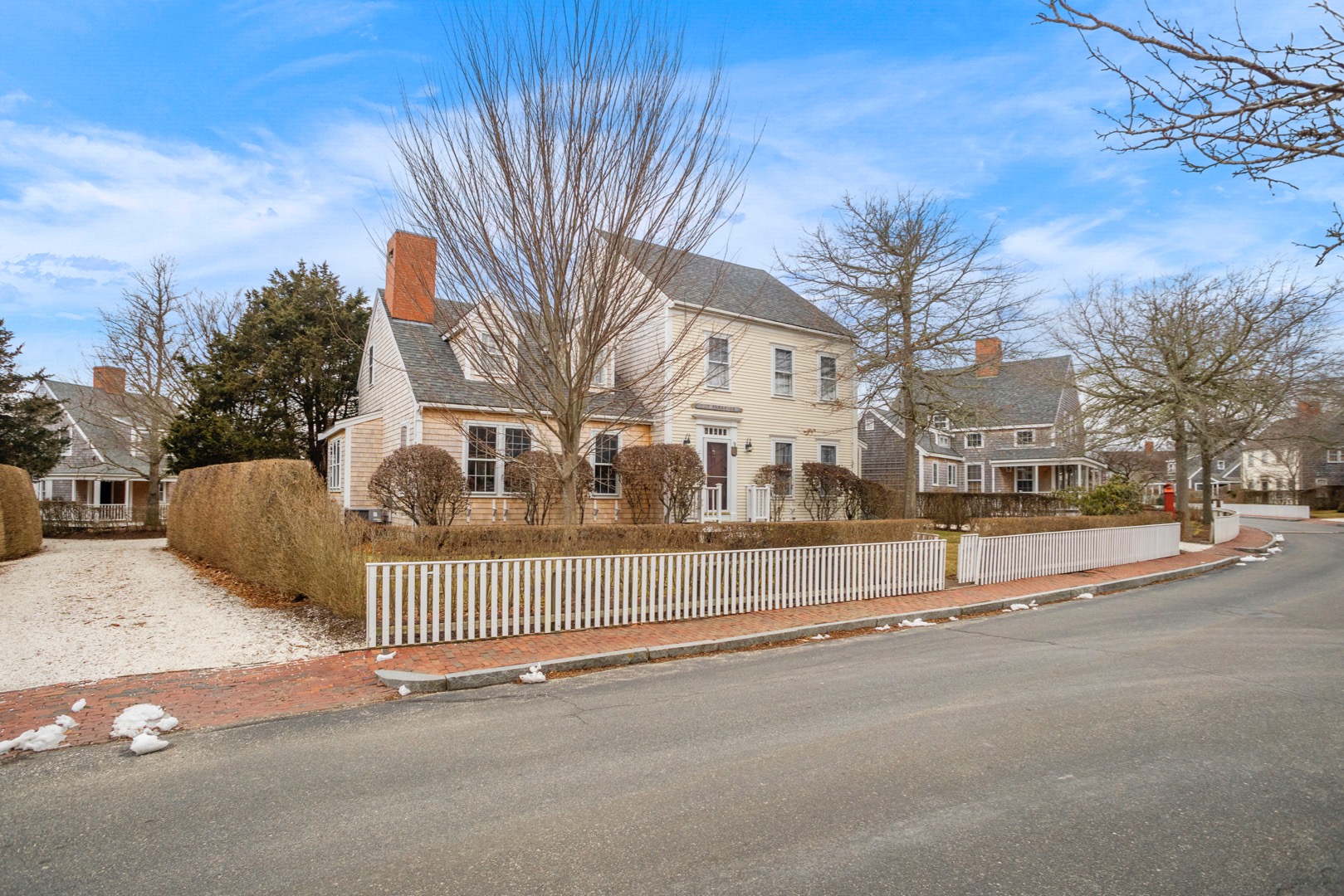 22 Washaman Avenue
