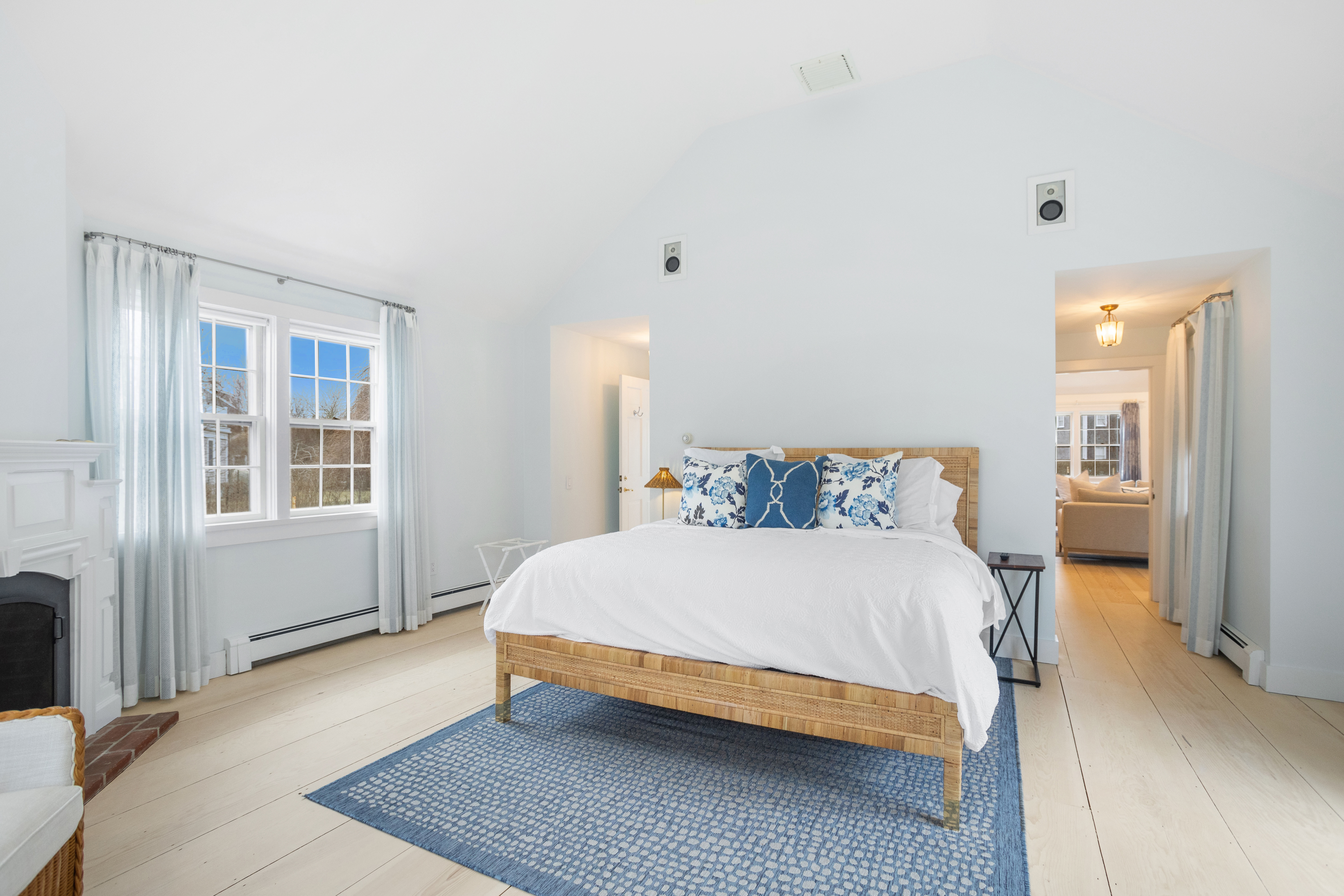 8 Brant Point Road