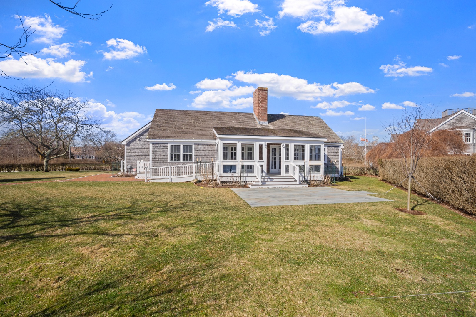 8 Brant Point Road