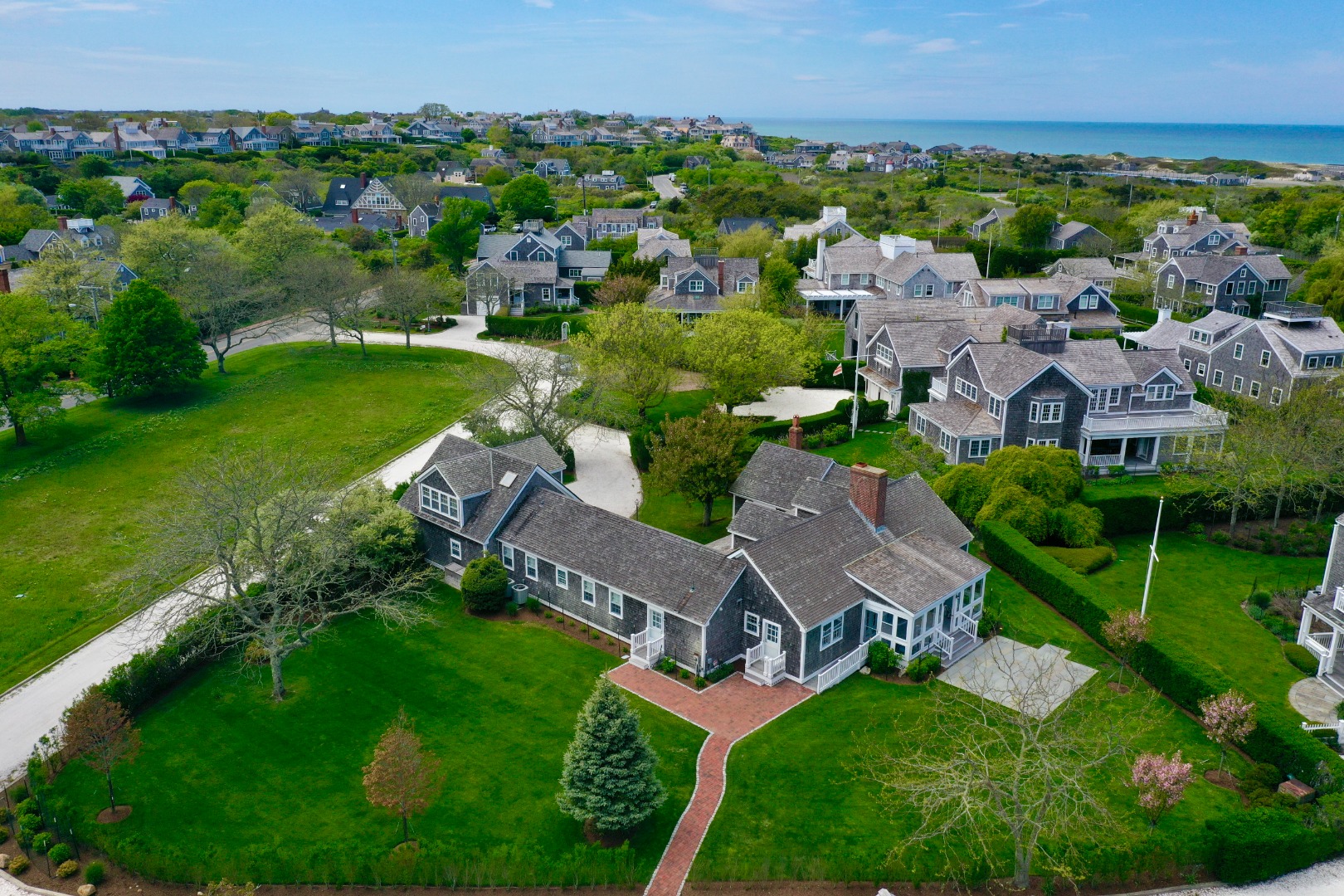 8 Brant Point Road