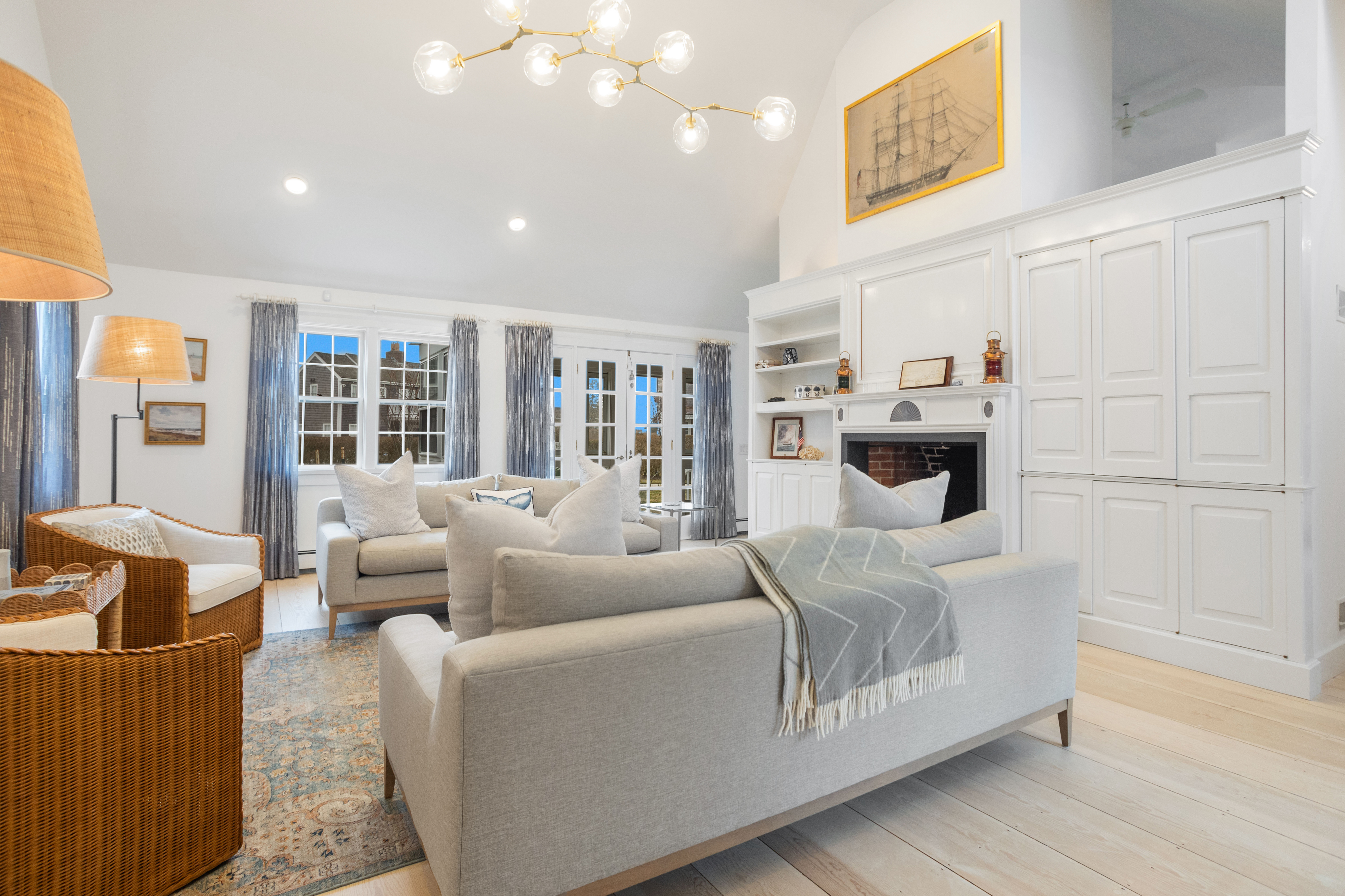 8 Brant Point Road