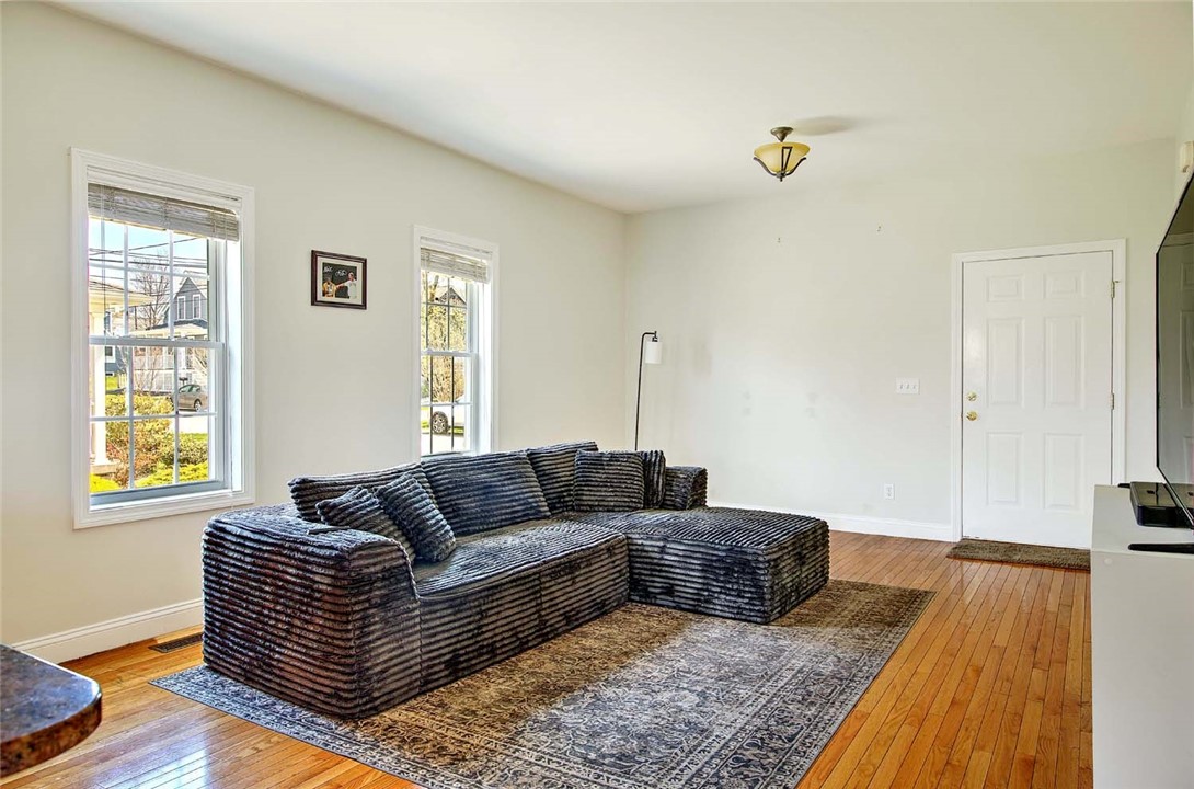 31 Garfield Avenue