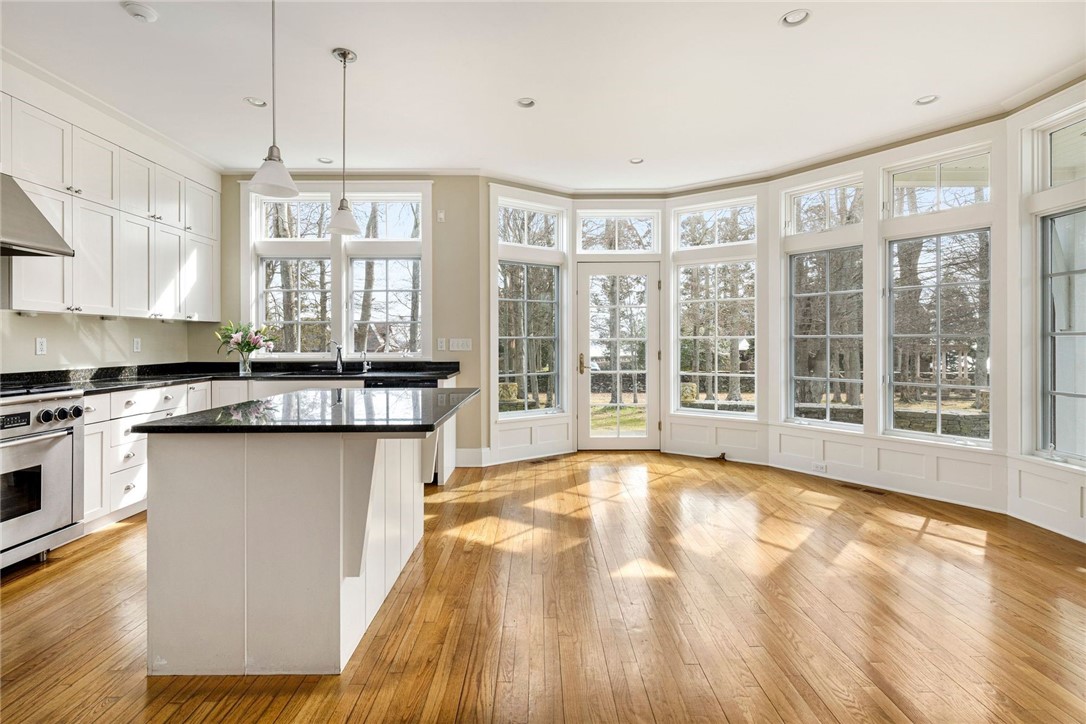 9 Ocean Lawn Lane