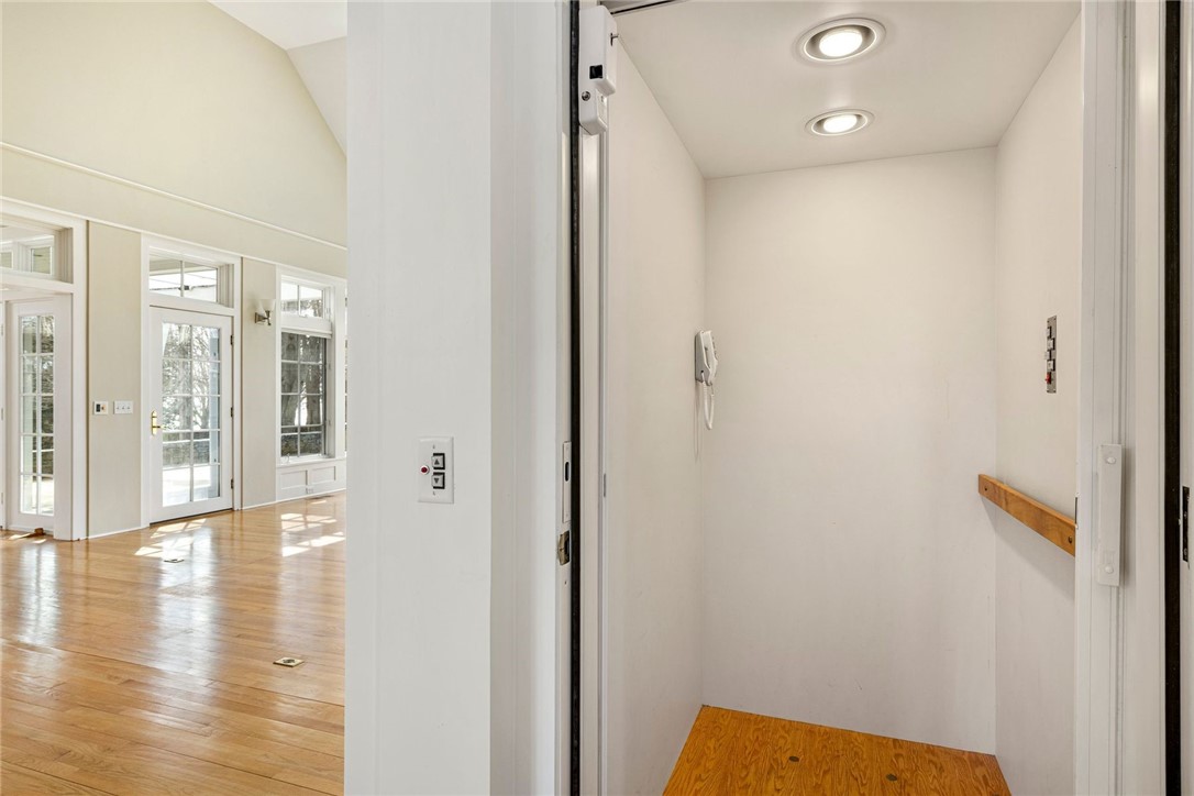 9 Ocean Lawn Lane