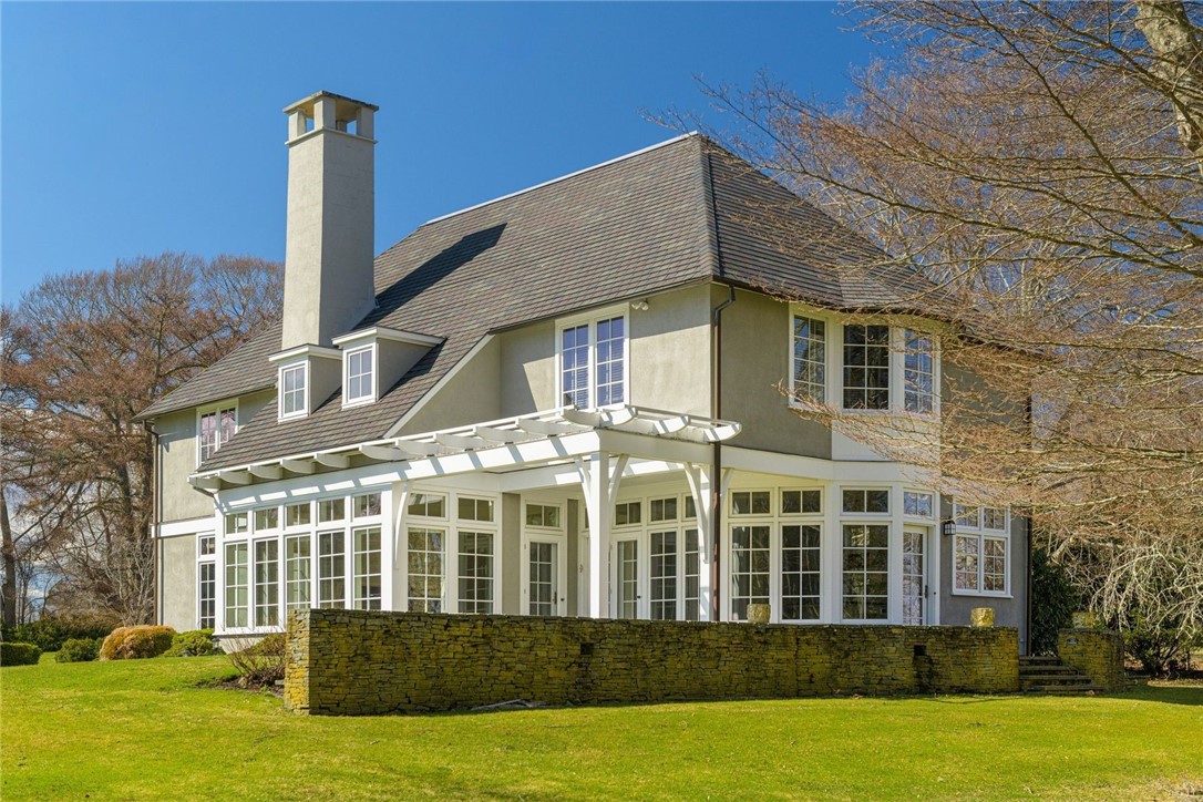 9 Ocean Lawn Lane
