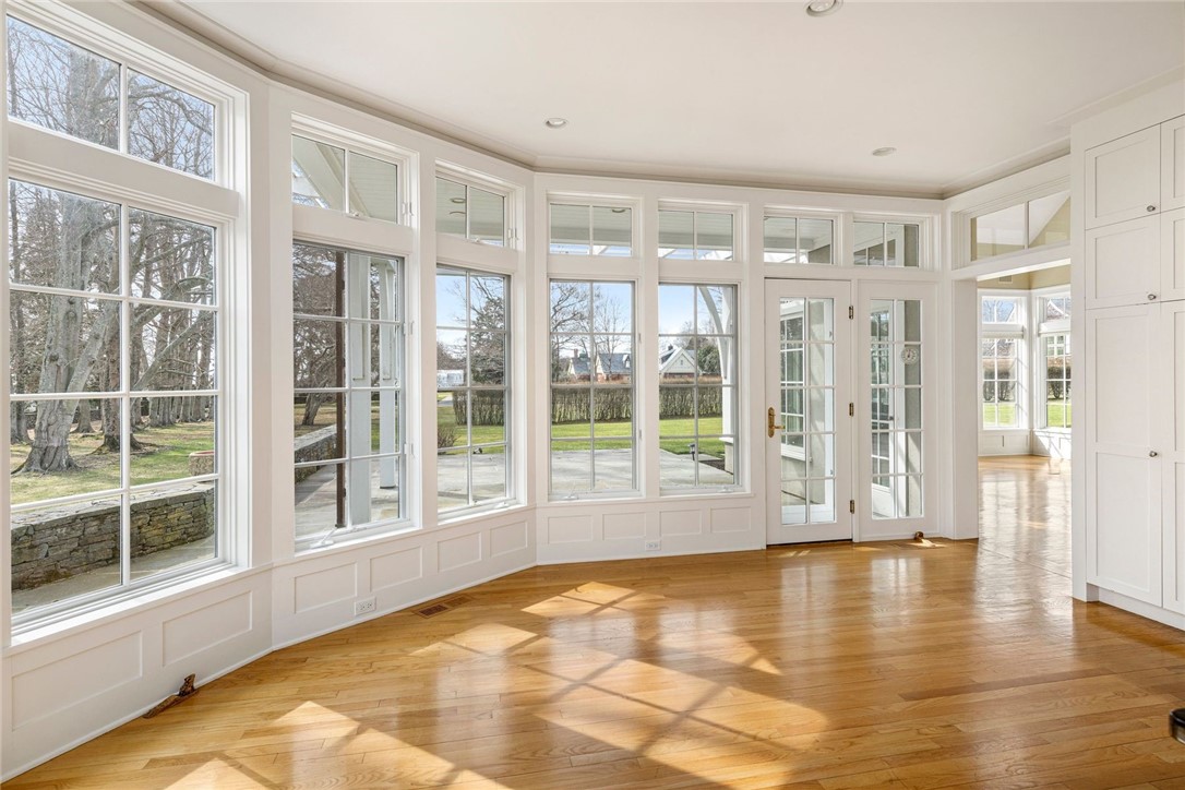 9 Ocean Lawn Lane