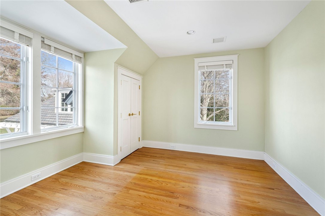 9 Ocean Lawn Lane