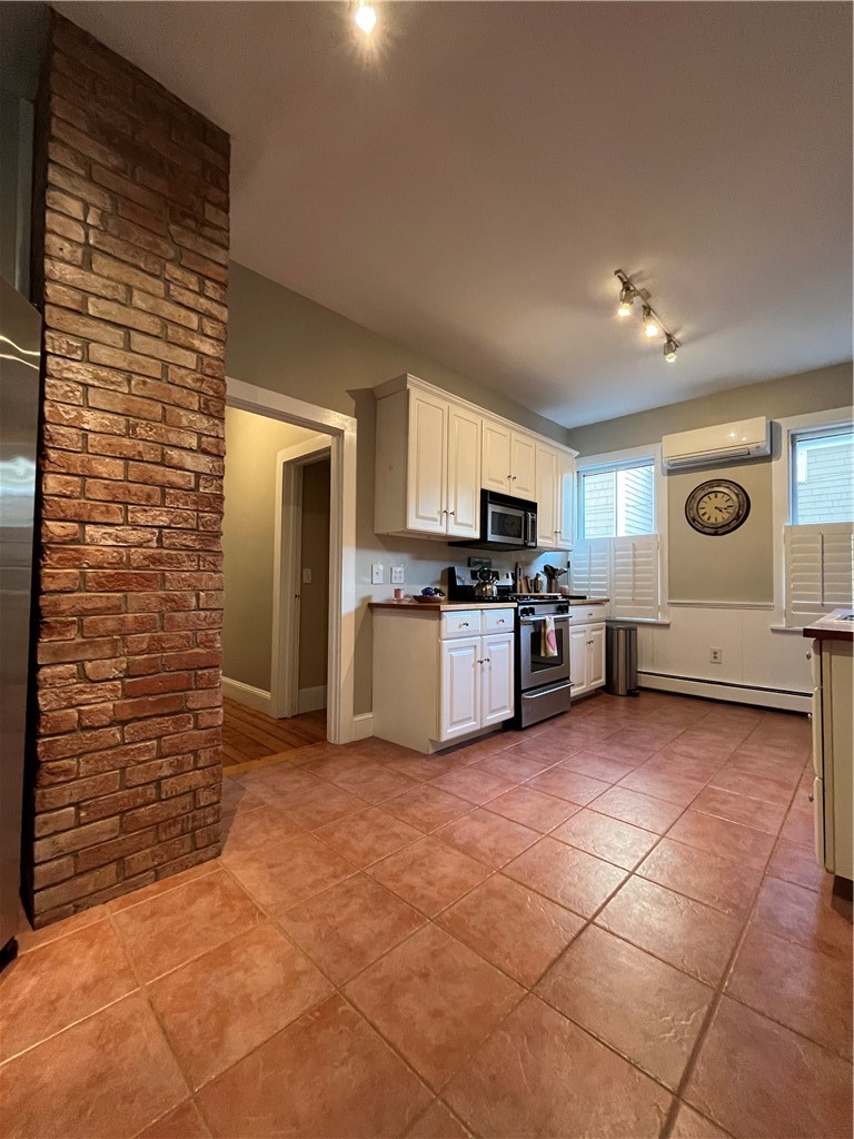 24 Third Street 1