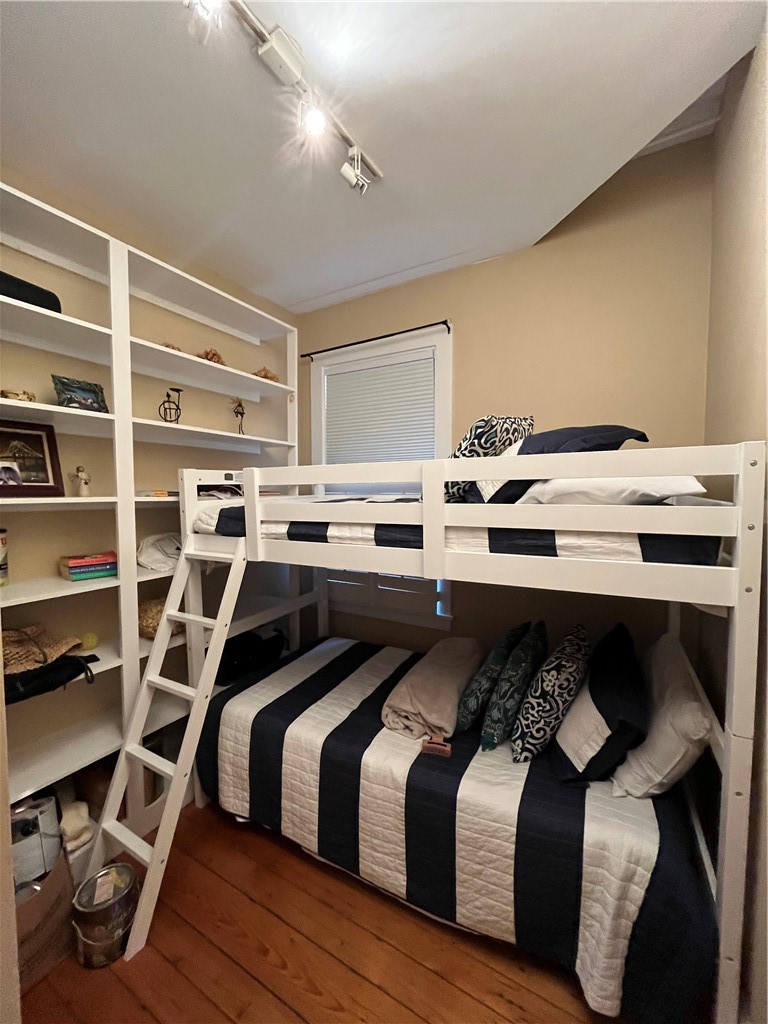24 Third Street 1