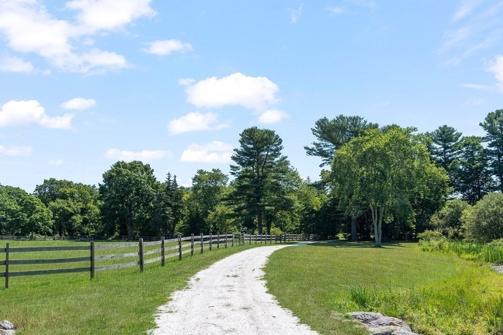 23 Bay State Rd, Rehoboth