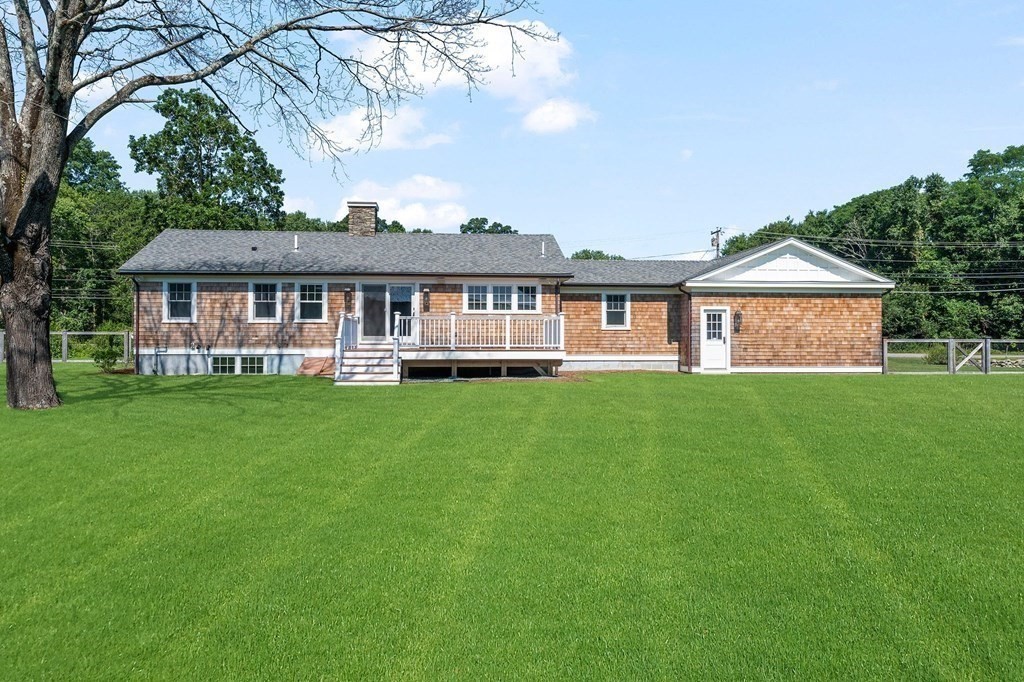 23 Bay State Rd, Rehoboth