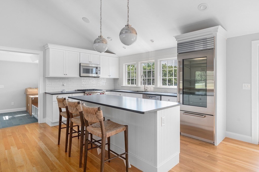 23 Bay State Rd, Rehoboth