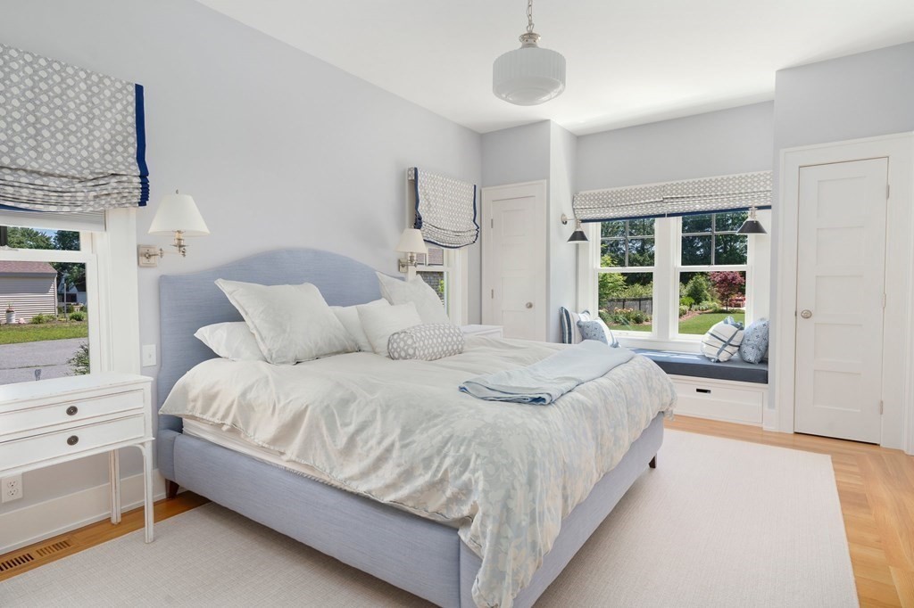 23 Bay State Rd, Rehoboth