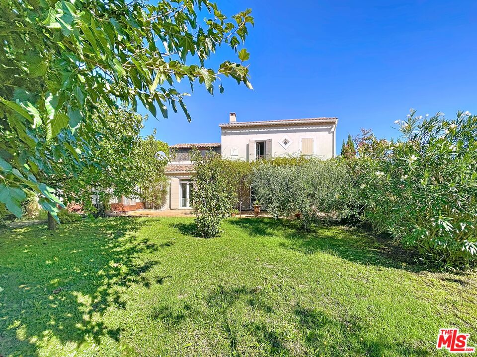 27 Clos Saint Marthe