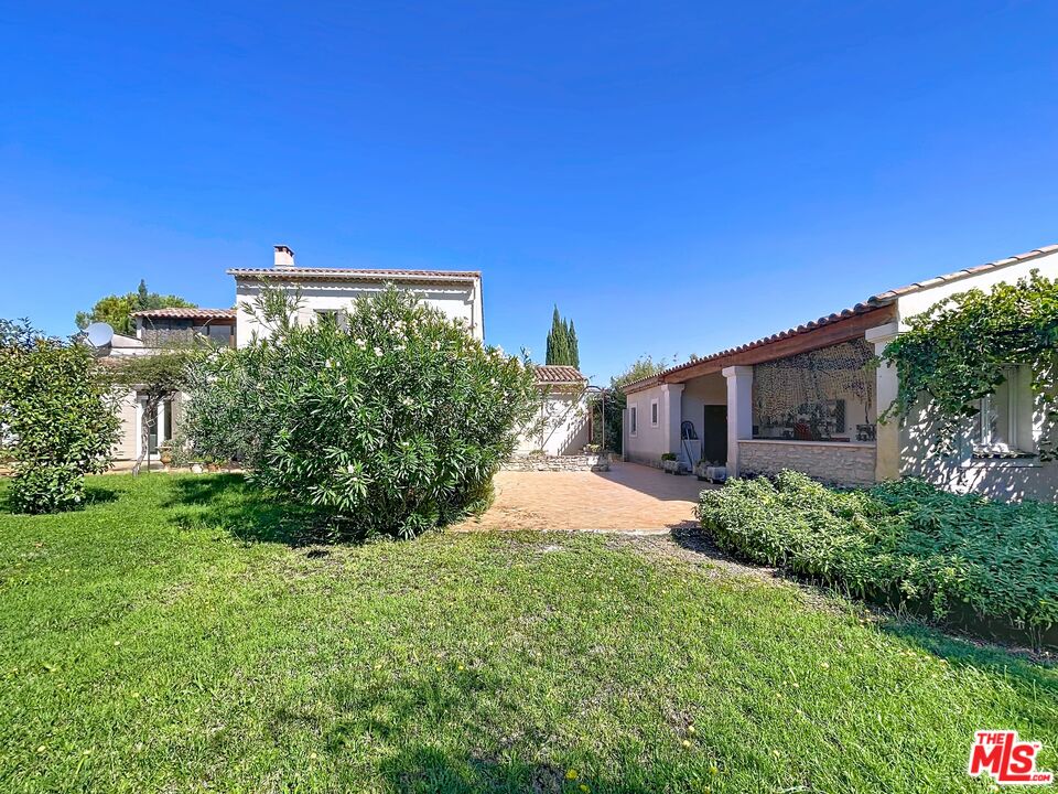 27 Clos Saint Marthe