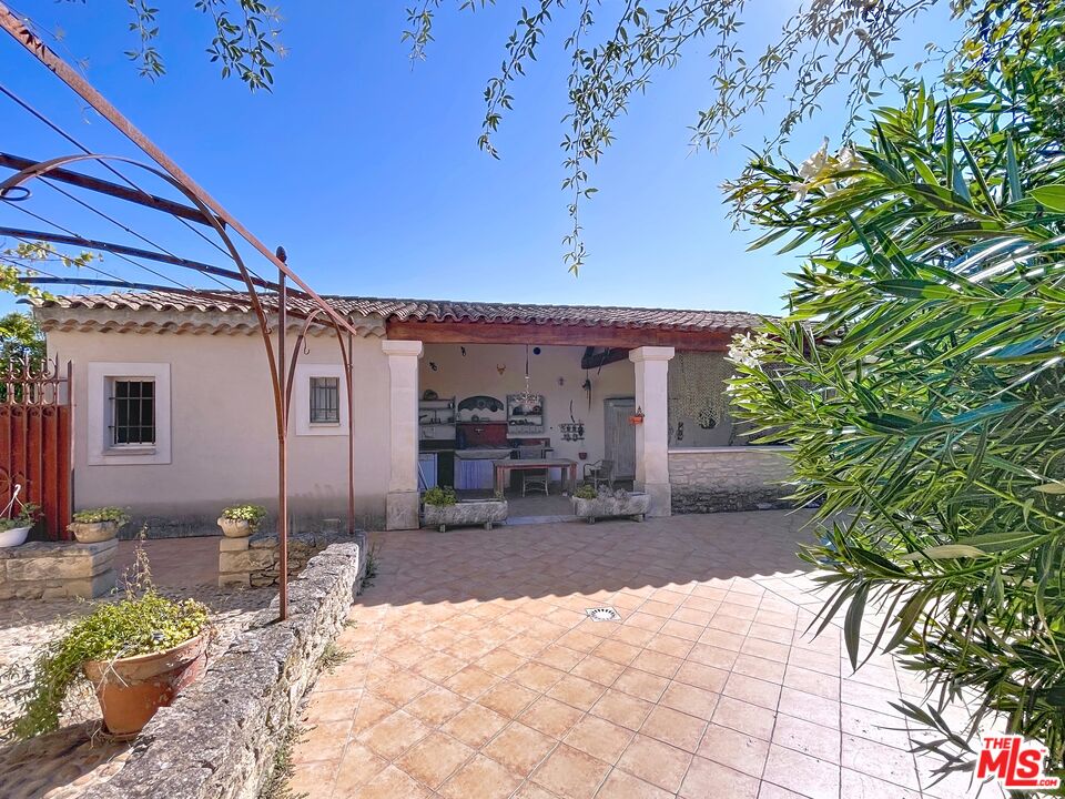 27 Clos Saint Marthe