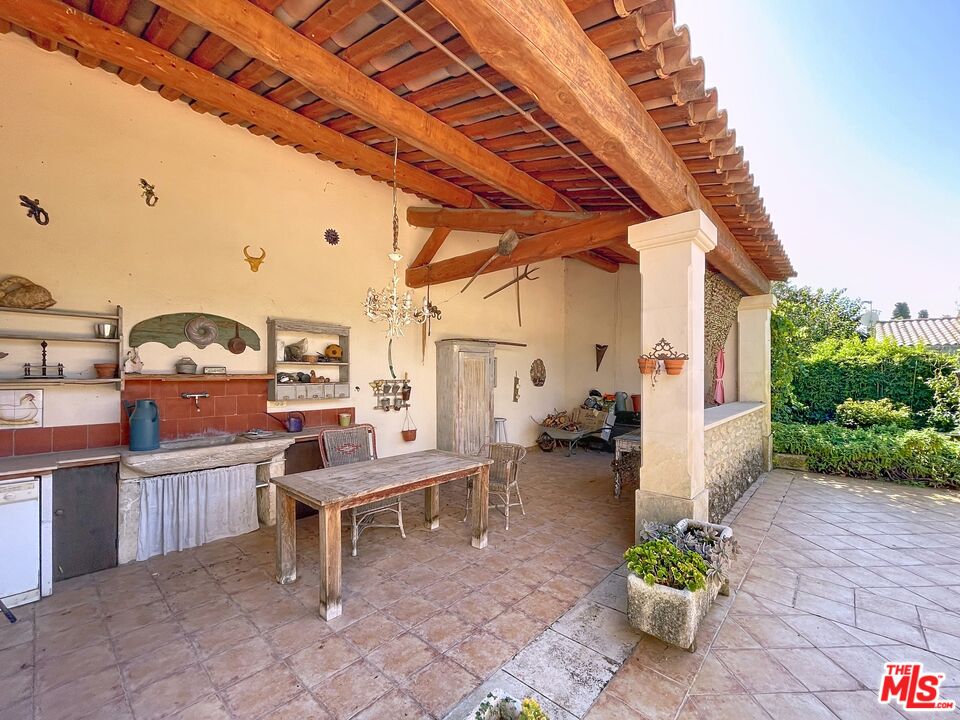 27 Clos Saint Marthe