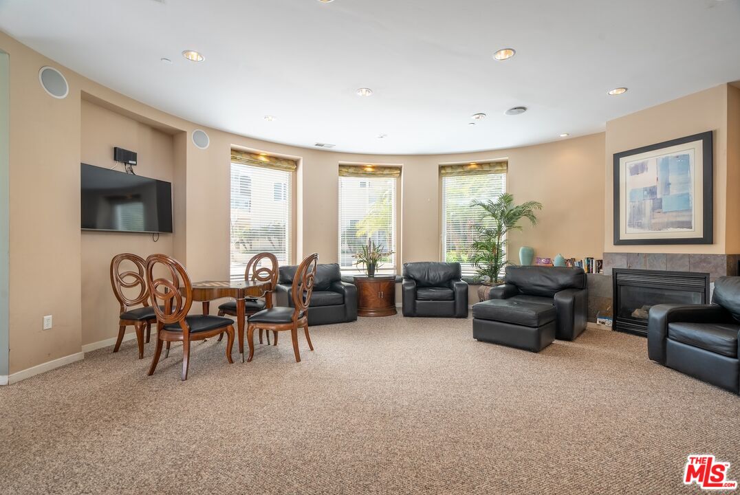 7301 Vista Del Mar Unit: B105