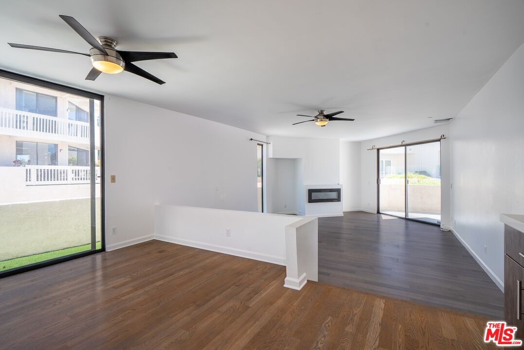 7301 Vista Del Mar Unit: B105