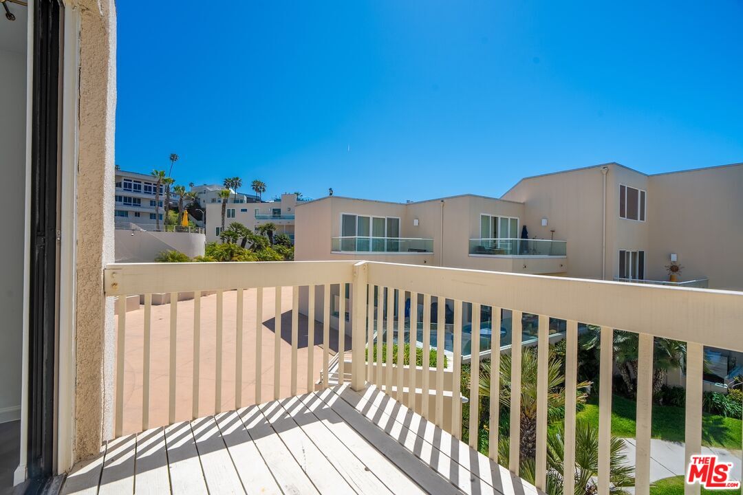 7301 Vista Del Mar Unit: B105