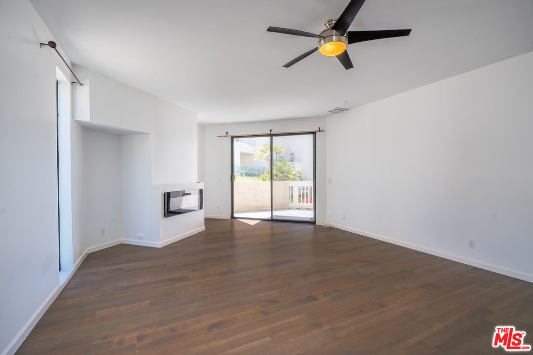 7301 Vista Del Mar Unit: B105